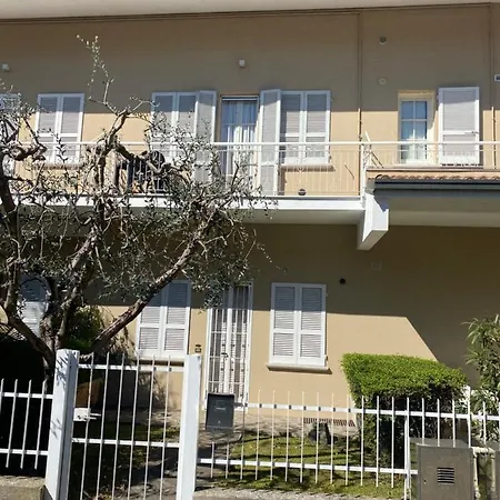 Apartment Gardasee Con Piscina Sirmione